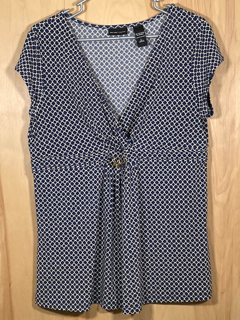 NY & Co. Stretch Cap Sleeve Blouse - EUC